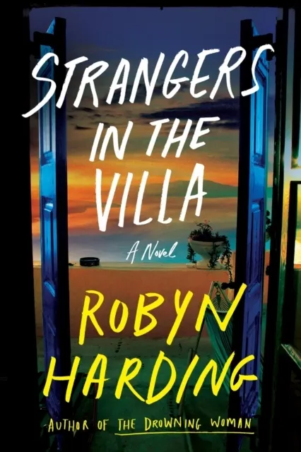 Strangers in the Villa  9781538780541