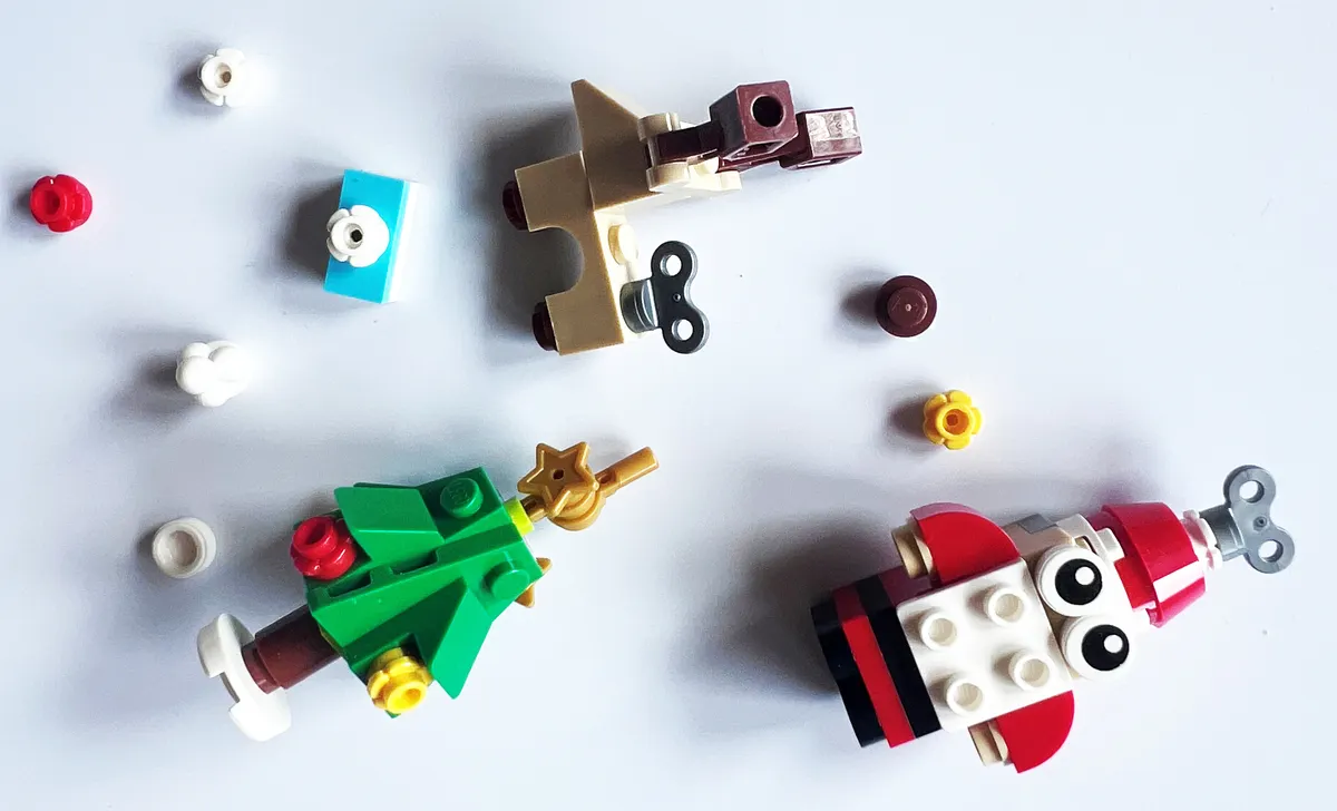 LEGO®. Księga pomysłów. Święta 9788329102322