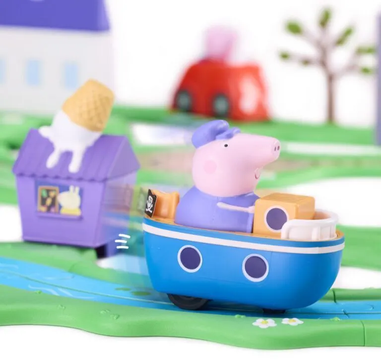Świnka Peppa - zestaw Świat Peppy COP08347 5029736083472
