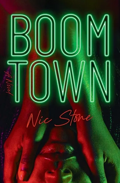 Boom Town  9781668056288