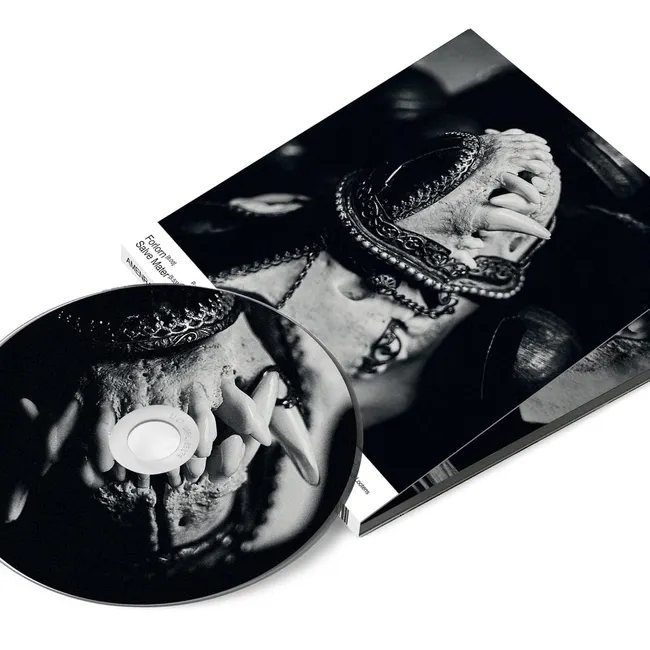 With Fang And Claw (Digipack) 781676756322